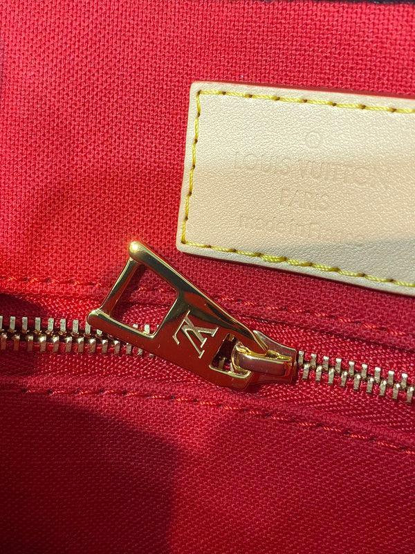 BFWD - LOV Bags - 1870 - tntwear1