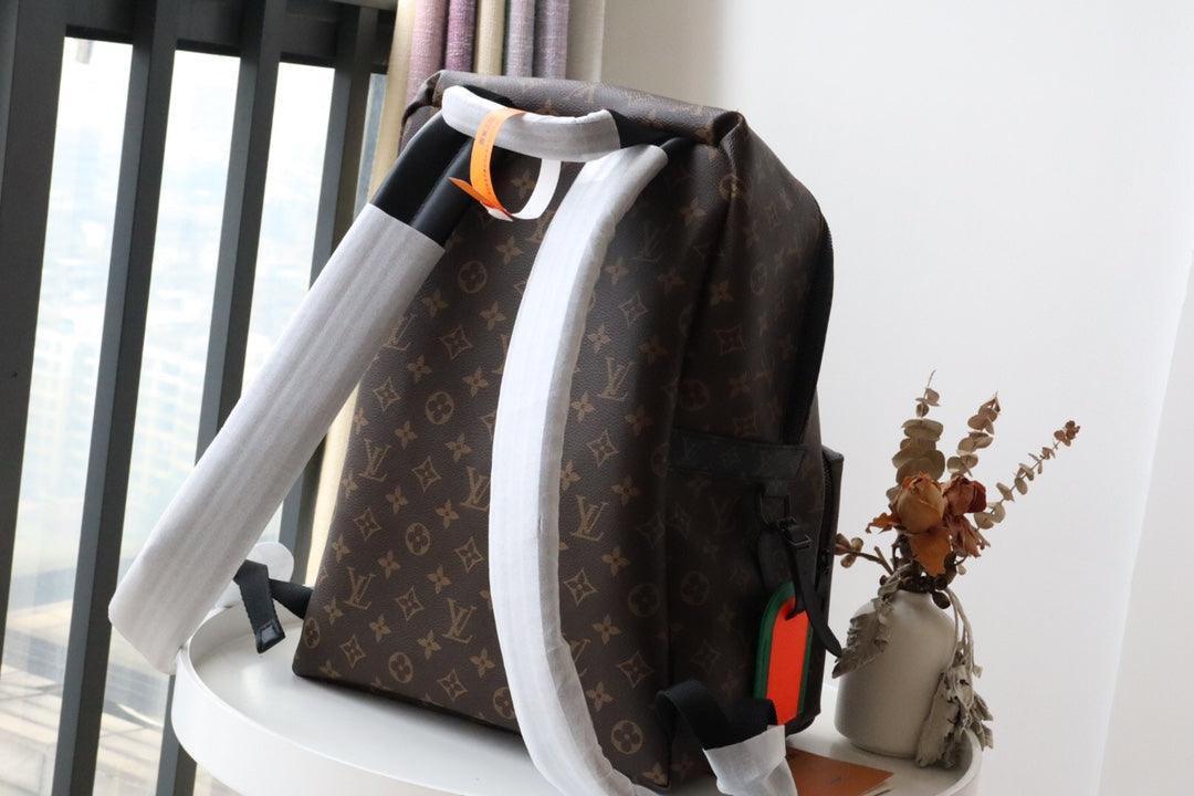 SO - LV DISCOVERY BACKPACK MONOGRAM M57965 - tntwear1