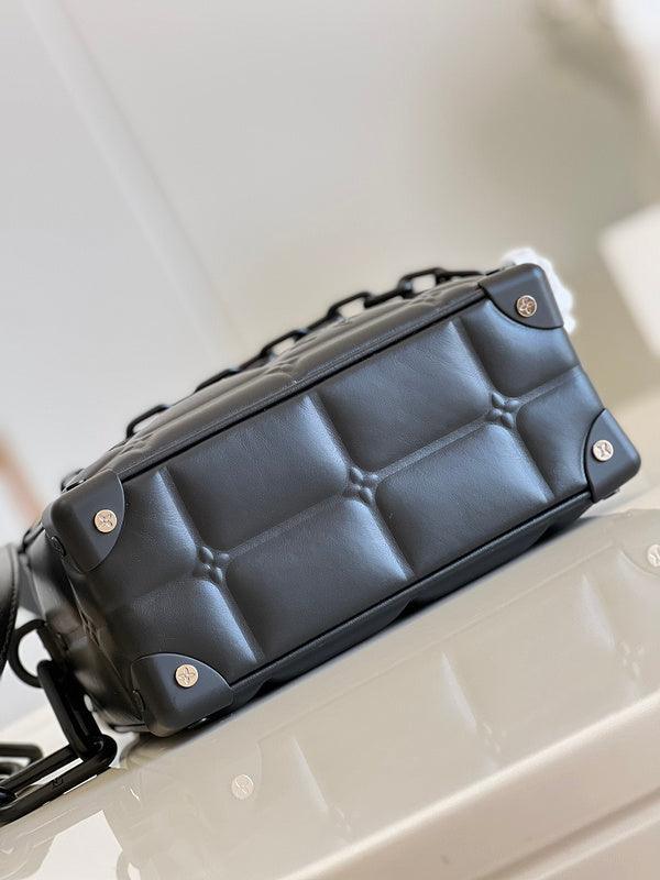 BFWD - LOV Bags - 1951 - tntwear1