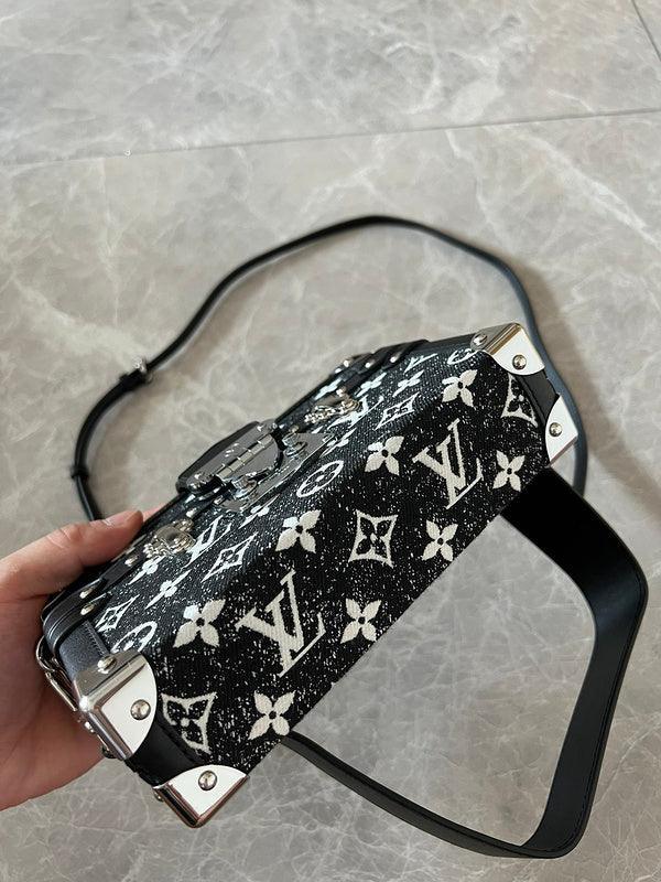 BFWD - LOV Bags - 2019 - tntwear1