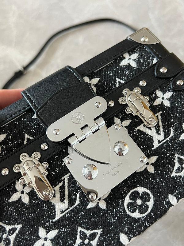 BFWD - LOV Bags - 2019 - tntwear1