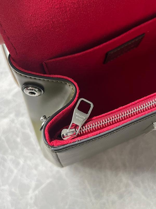 BFWD - LOV Bags - 2107 - tntwear1