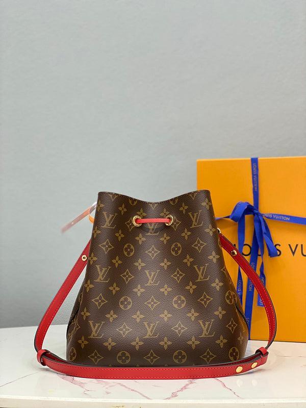 BFWD - LOV Bags - 1900 - tntwear1