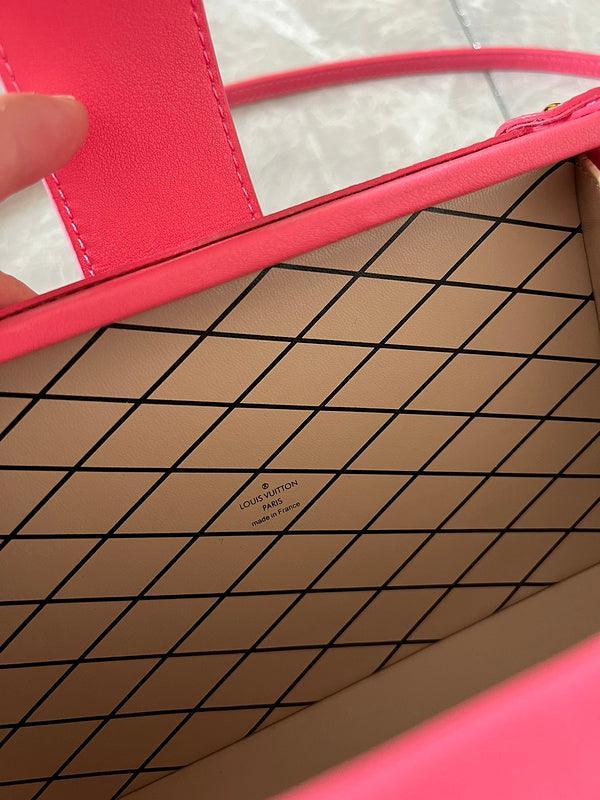 BFWD - LOV Bags - 2030 - tntwear1