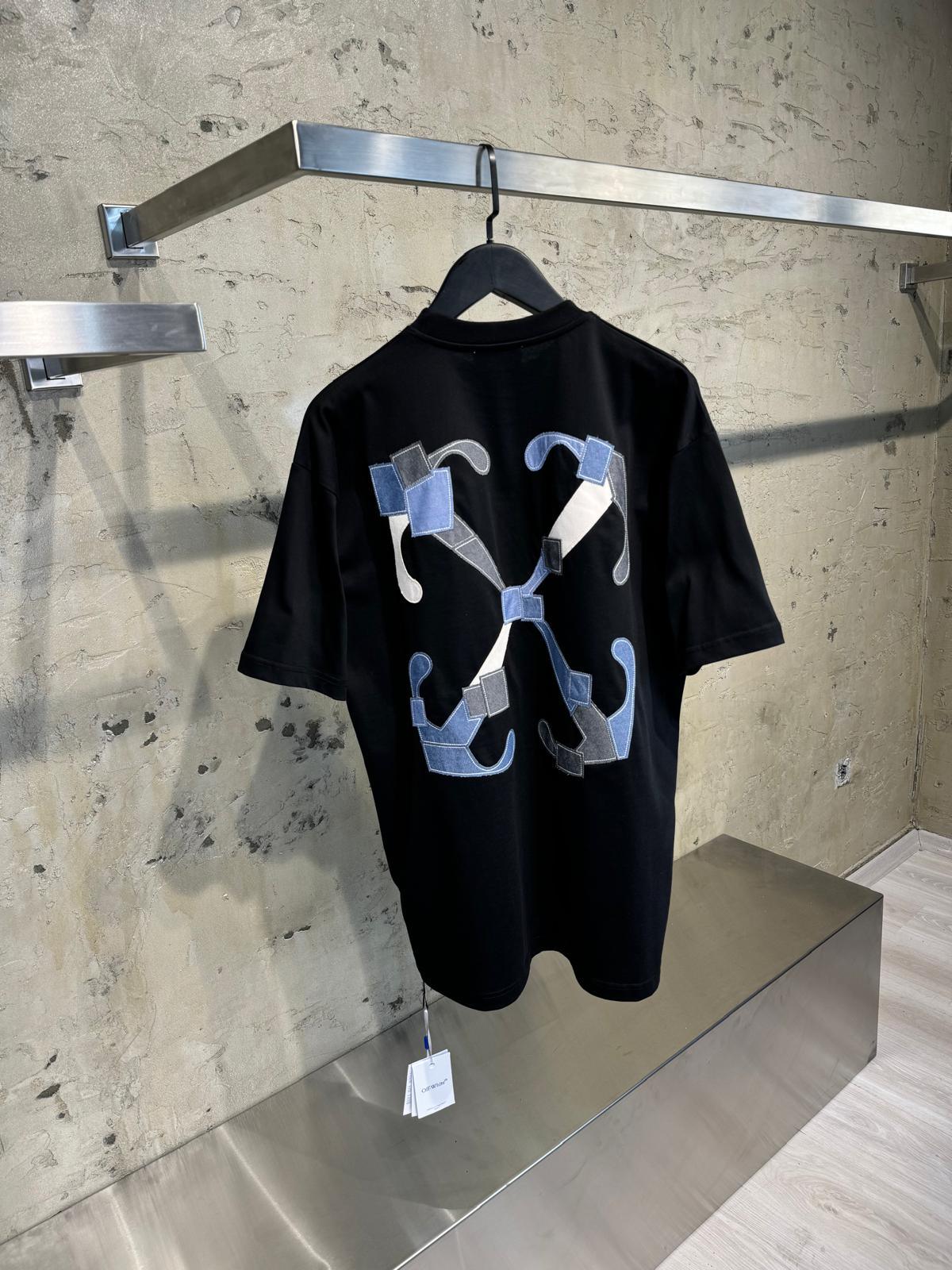 OFF-WHITE T-SHIRT 001