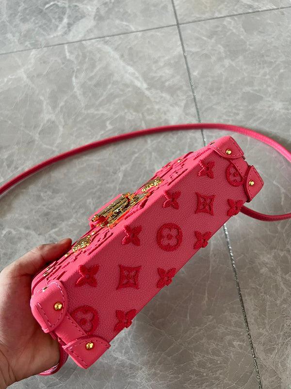 BFWD - LOV Bags - 2030 - tntwear1