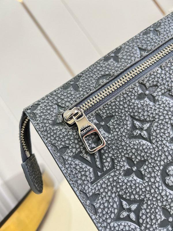BFWD - LOV Bags - 2225 - tntwear1