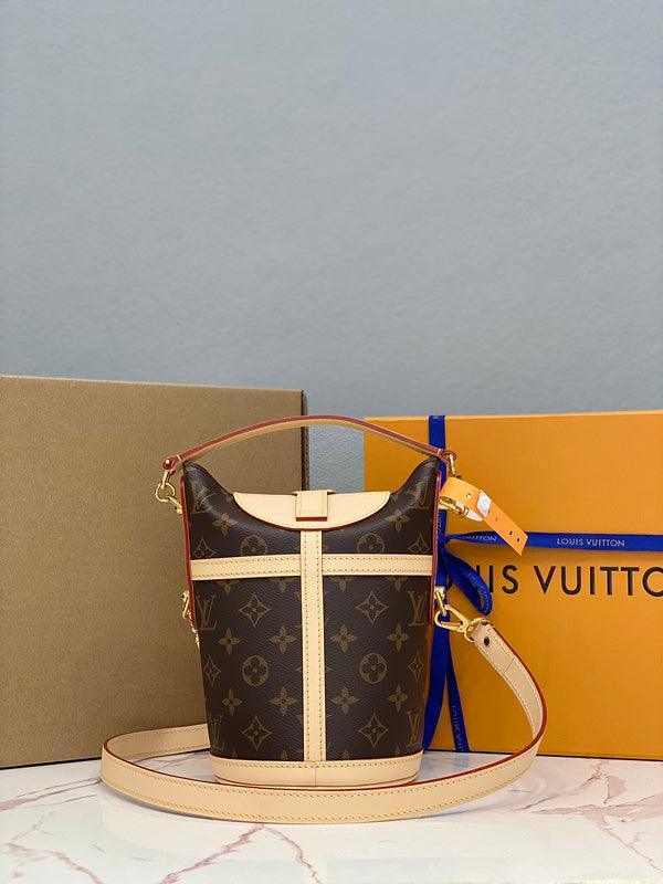 BFWD - LOV Bags - 1873 - tntwear1