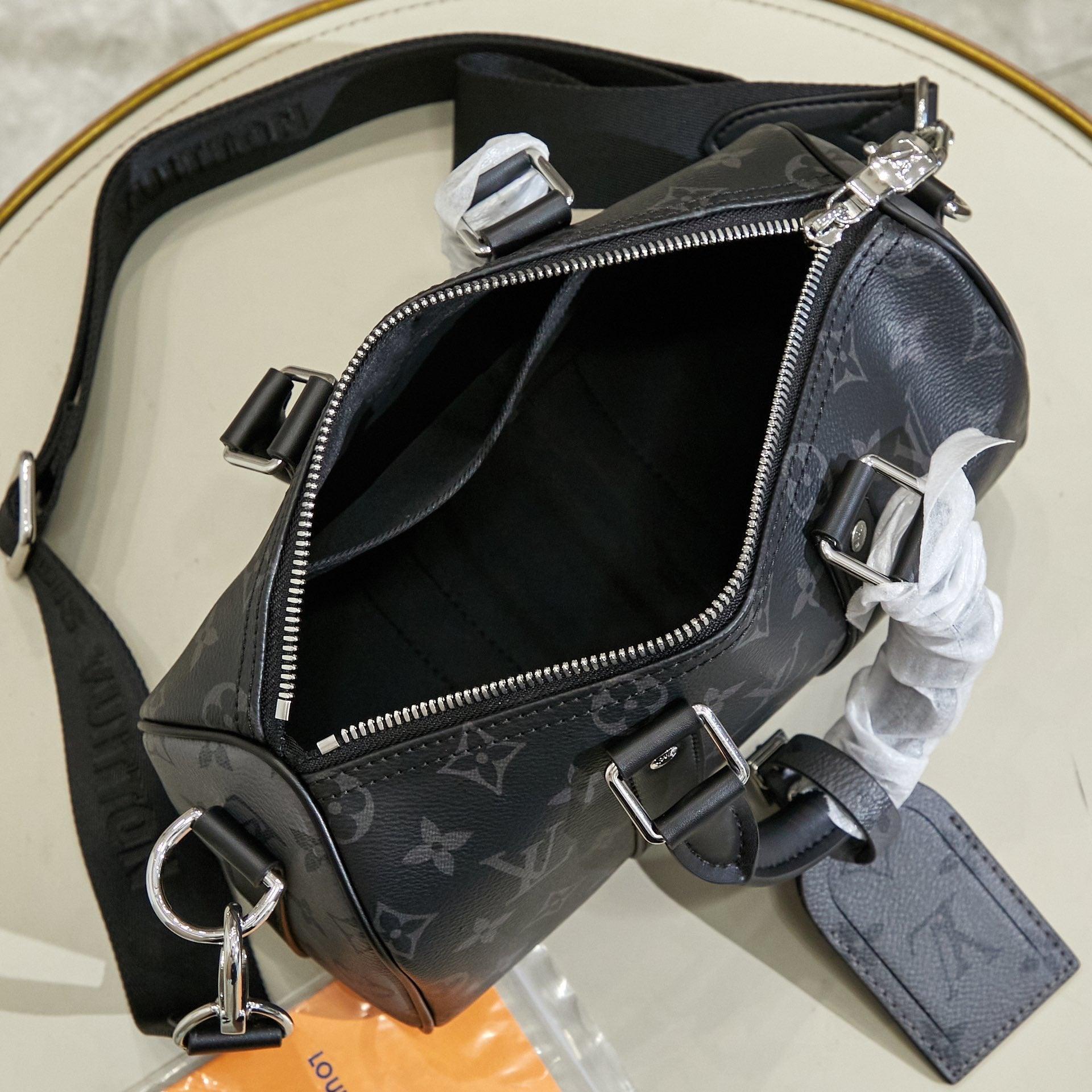 New Fashion Bags LV Monogram Eclipse Reverse Keepall 25 - tntwear1