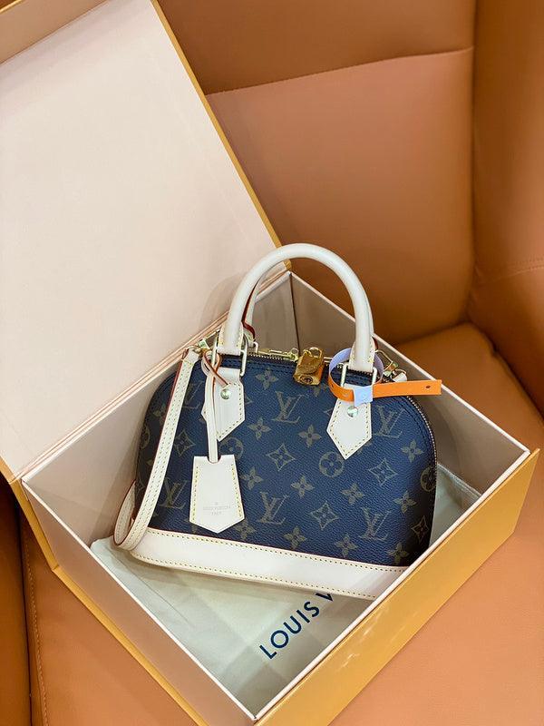 BFWD - LOV Bags - 1876 - tntwear1