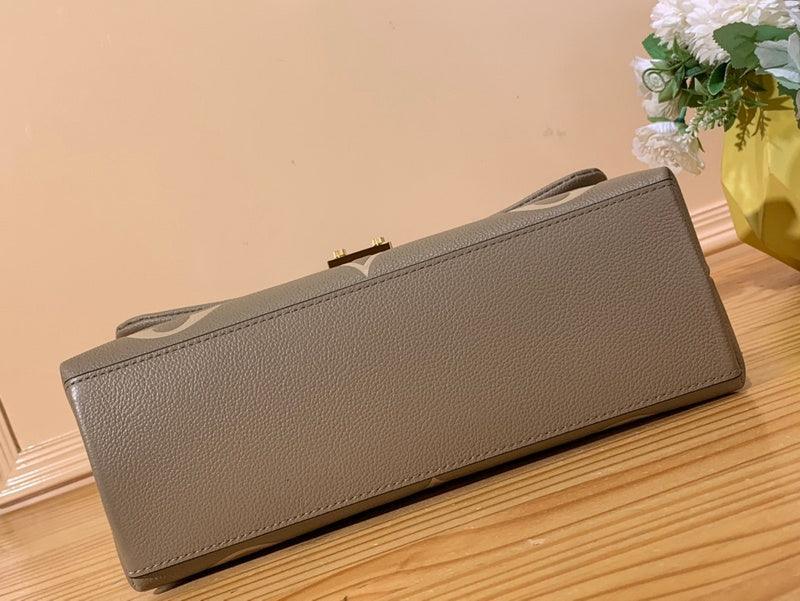 BFWD - LOV Bags - 1843 - tntwear1