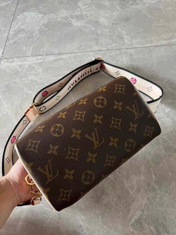 BFWD - LOV Bags - 2002 - tntwear1