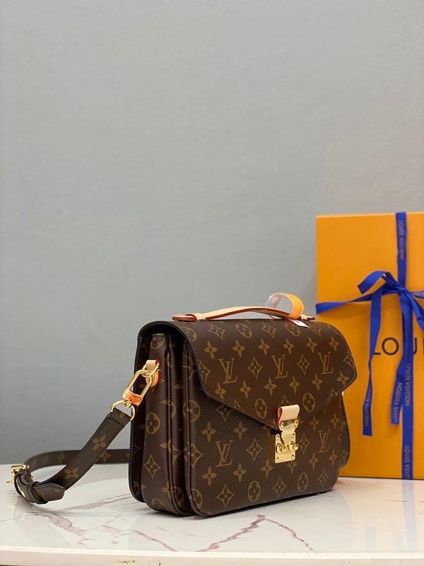 BFWD - LOV Bags - 1903 - tntwear1