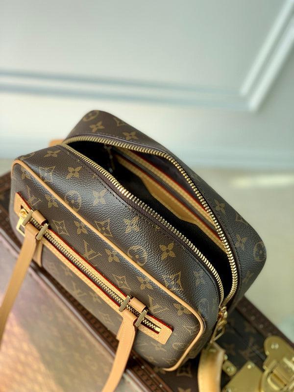 BFWD - LOV Bags - 2139 - tntwear1