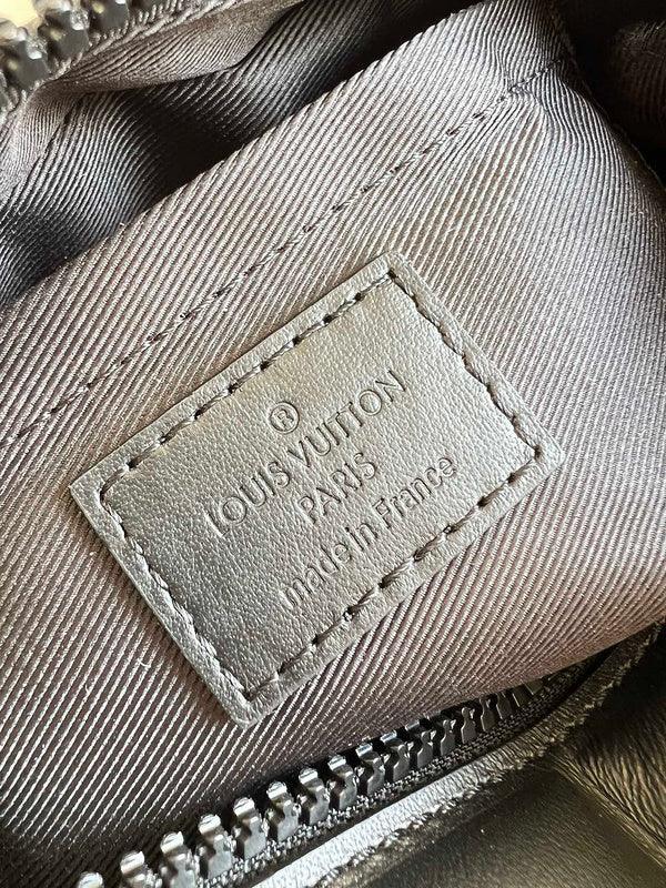 BFWD - LOV Bags - 1951 - tntwear1