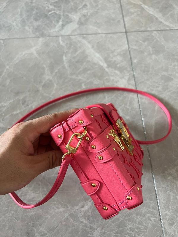 BFWD - LOV Bags - 2030 - tntwear1