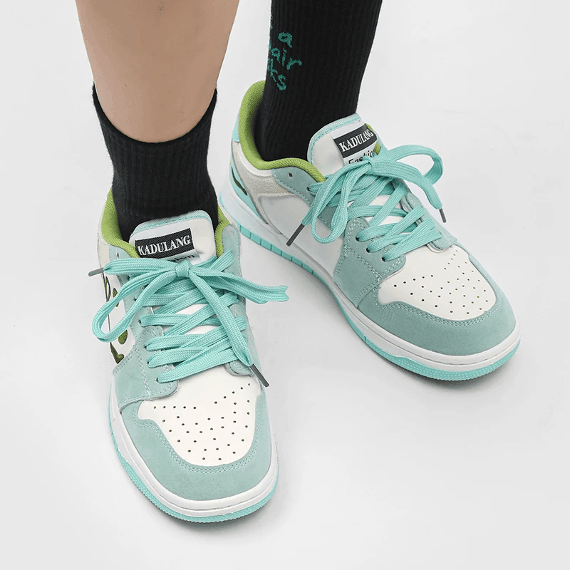 Tntwear® - Smile Embroidery Sneakers Green Shoes - tntwear1