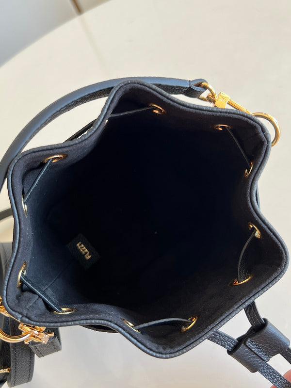 BFWD - LOV Bags - 2029 - tntwear1