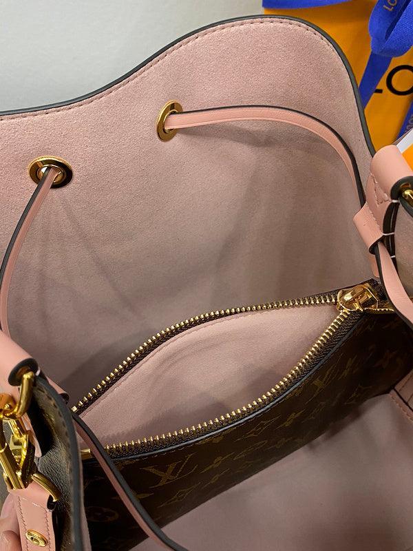 BFWD - LOV Bags - 1919 - tntwear1
