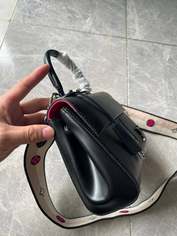 BFWD - LOV Bags - 2115 - tntwear1