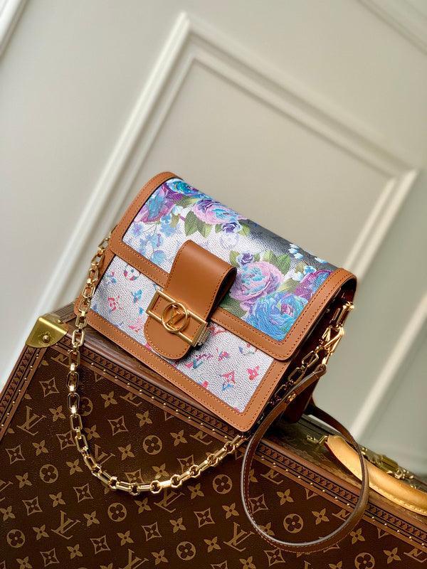 BFWD - LOV Bags - 1945 - tntwear1