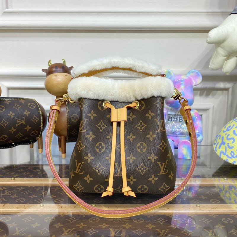 BFWD - LOV Bags - 2082 - tntwear1