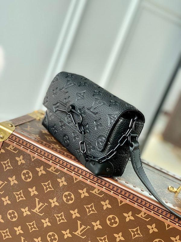 BFWD - LOV Bags - 1942 - tntwear1