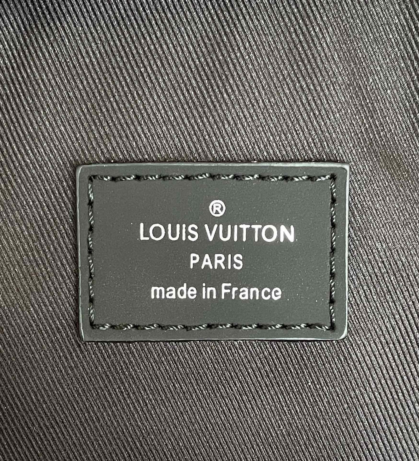 LV Eclipse Monogram Tote Explorer M40567 - tntwear1