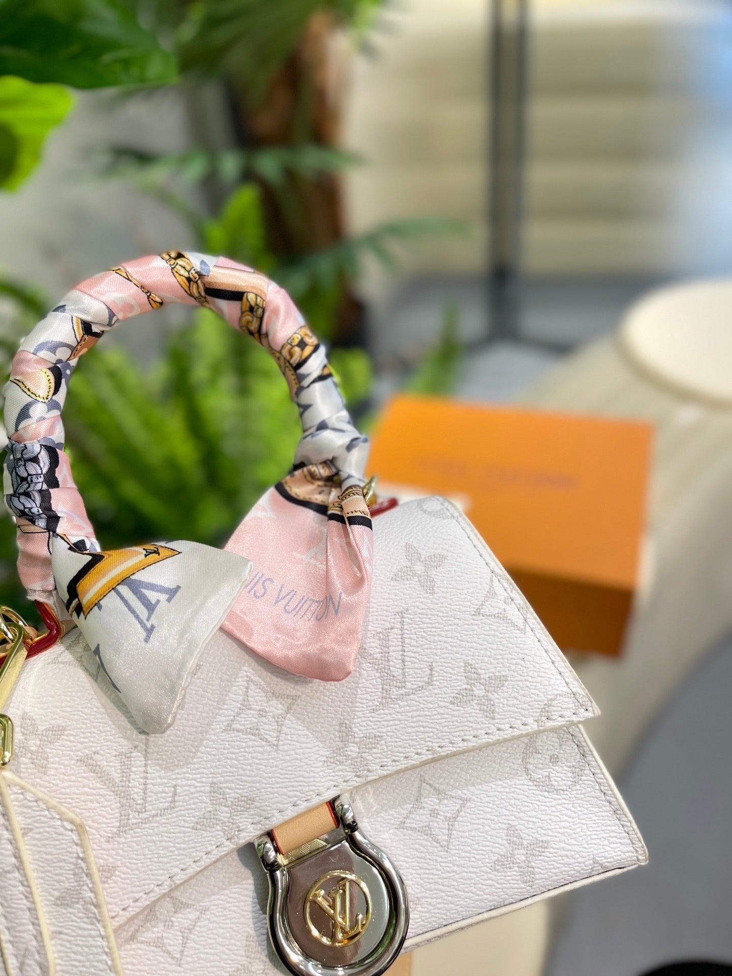 LV Hourglass Bag - tntwear1