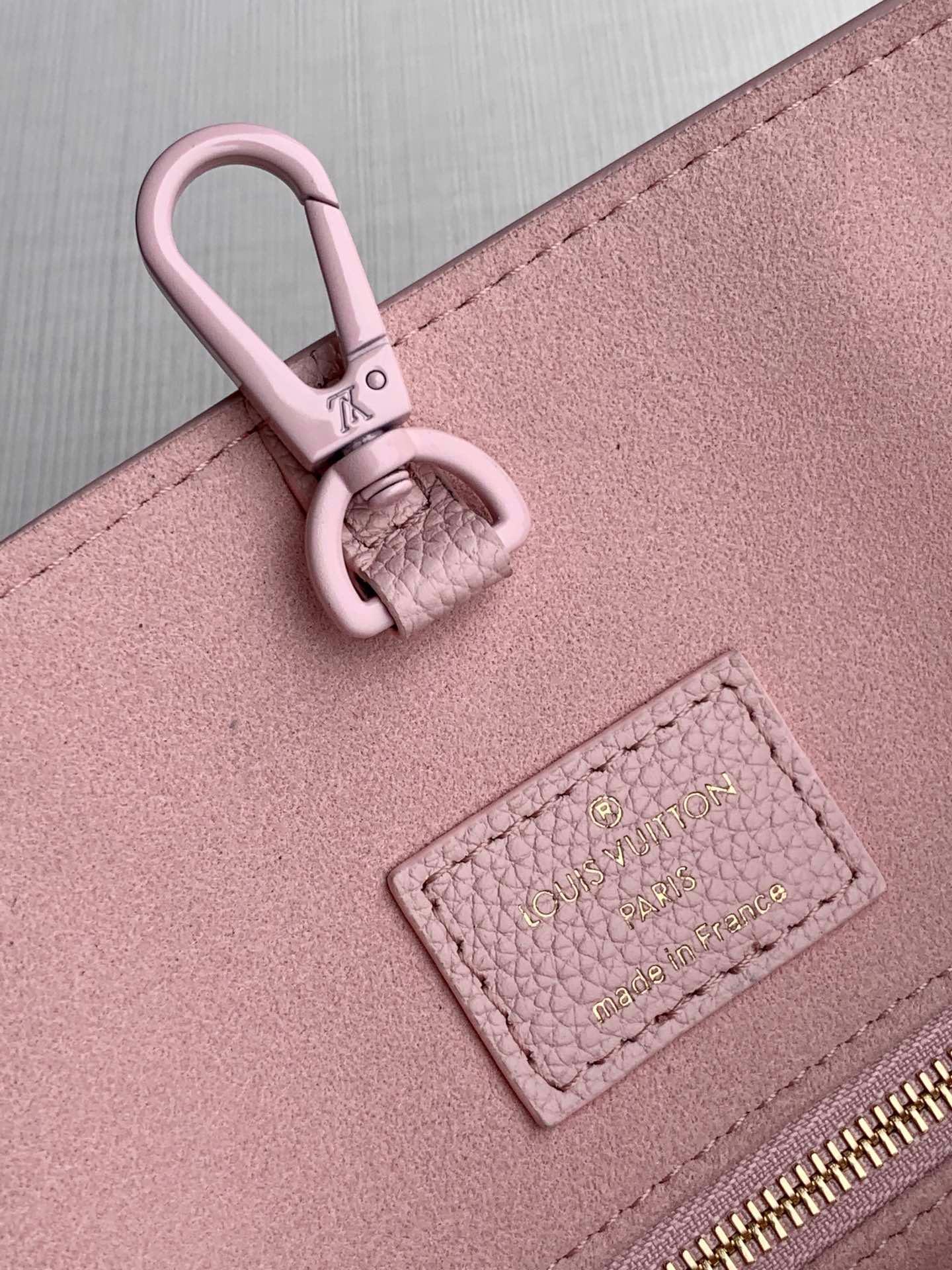 LV Lockme Tote M55845 - tntwear1