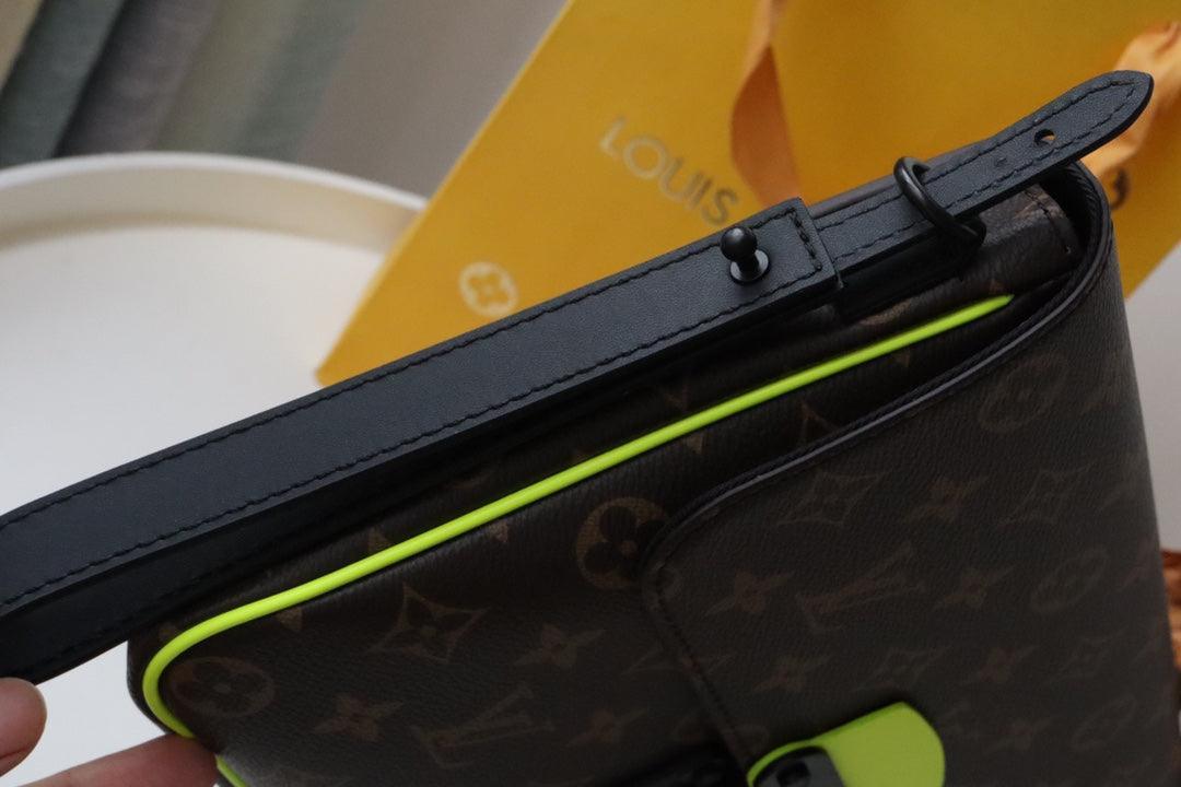 LV S LOCK A4 POUCH M80560 - tntwear1