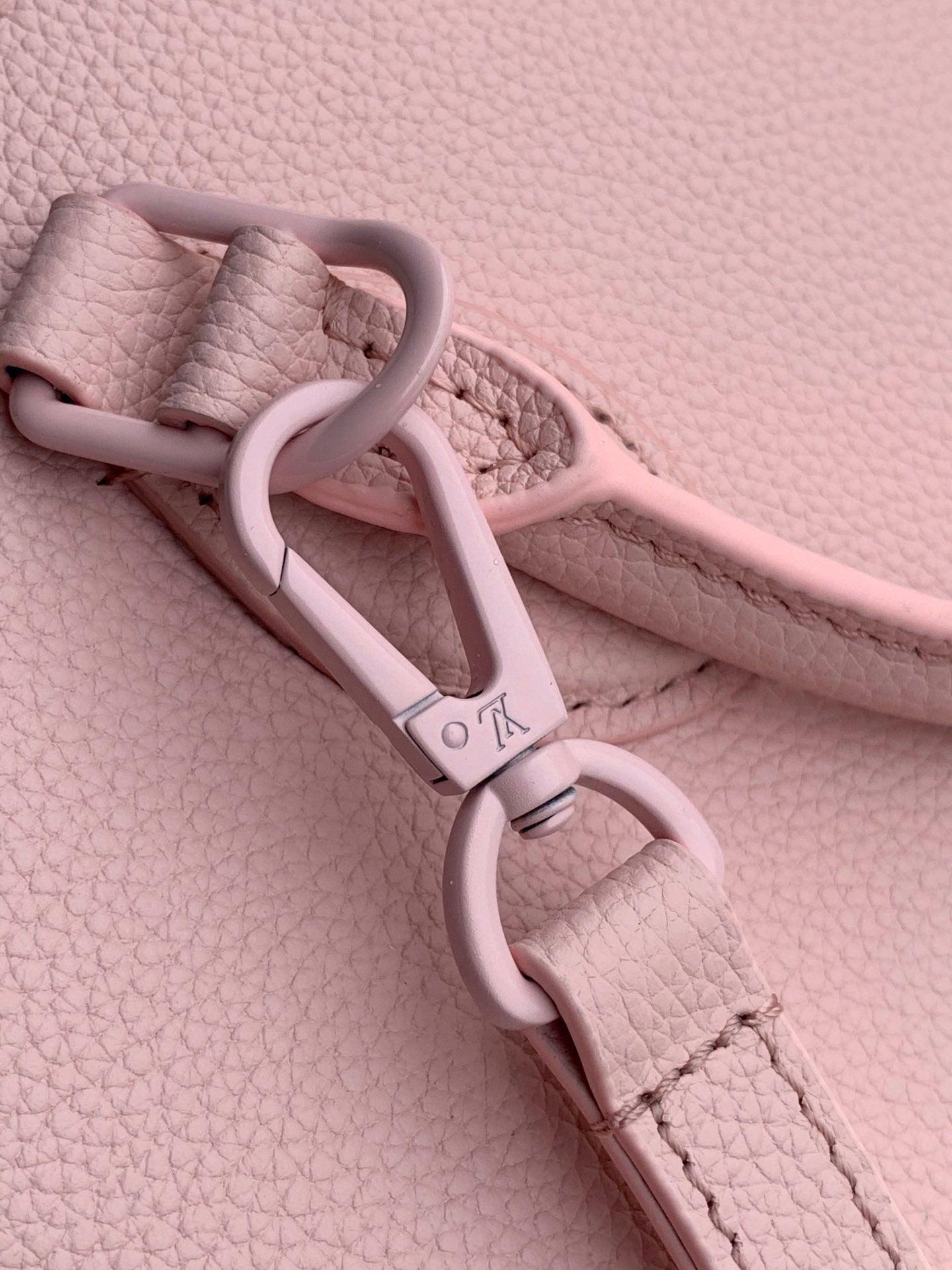 LV Lockme Tote M55845 - tntwear1