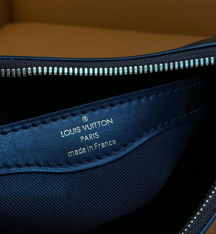 BFWD - LOV Bags - 1878 - tntwear1