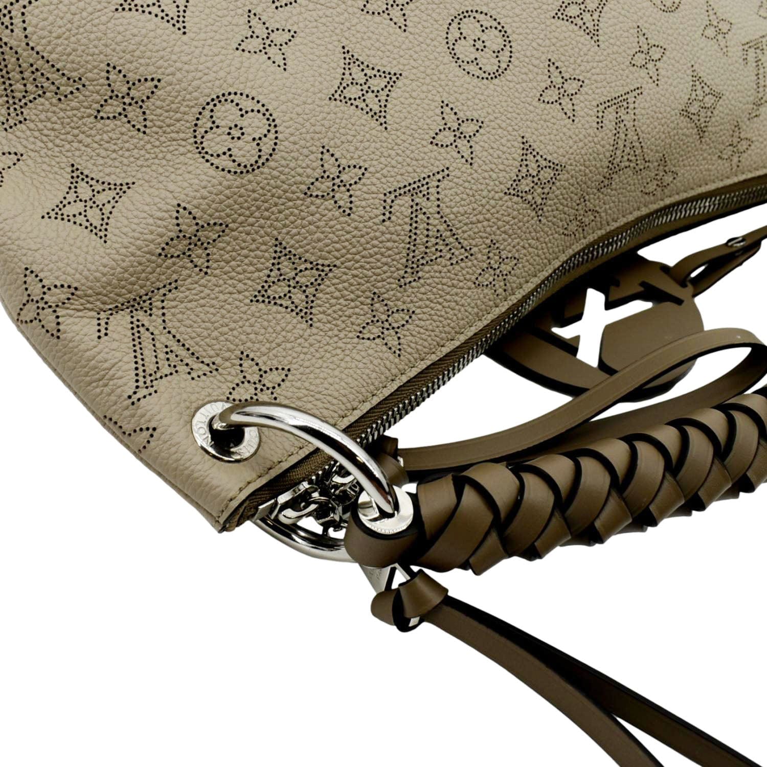 LOUIS VUITTON Beaubourg Mahina MM Leather Hobo Shoulder Bag Beige