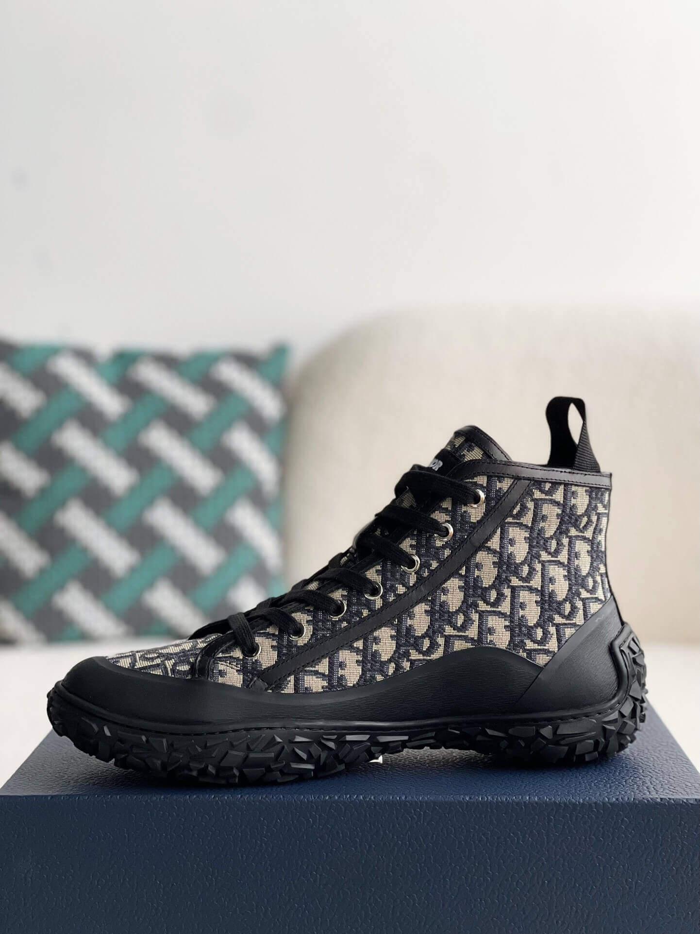 Dior B28 Black Beige Oblique High Top Trainer - tntwear1