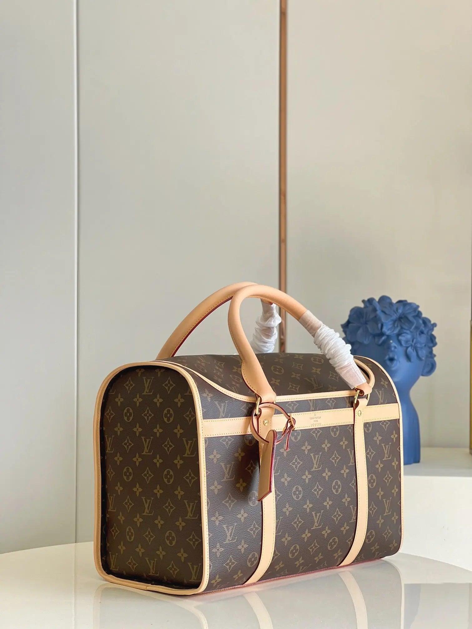 LV Monogram 660900 - tntwear1