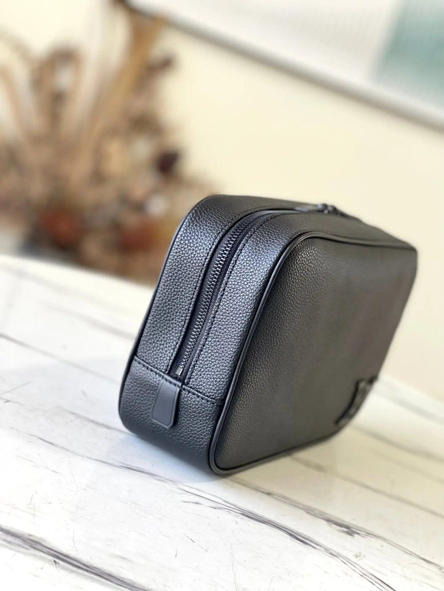 LV Monogram M20912 - tntwear1