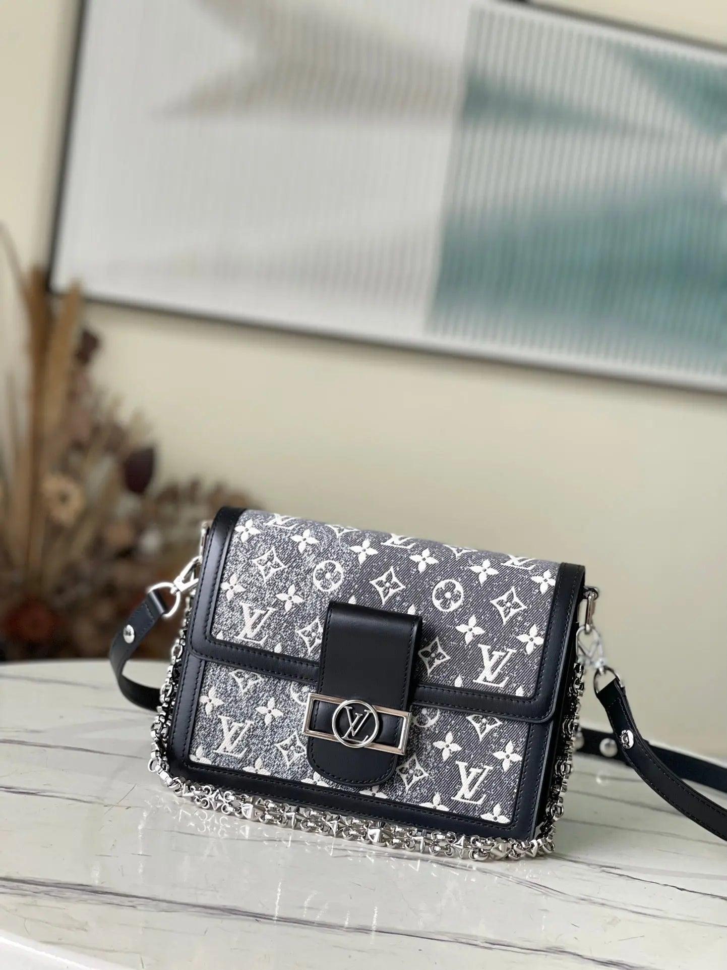 LV Monogram M21458 - tntwear1