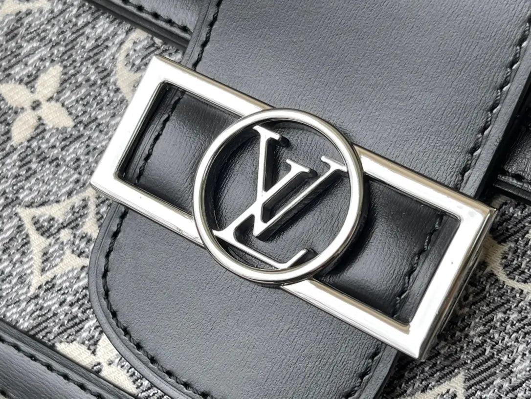 LV Monogram M21458 - tntwear1