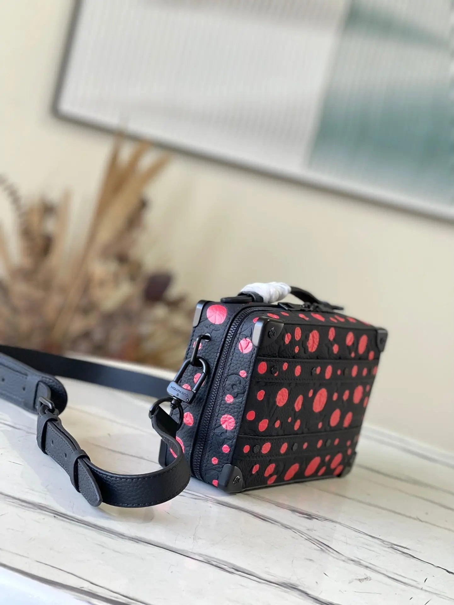 LV Monogram M21677 - tntwear1