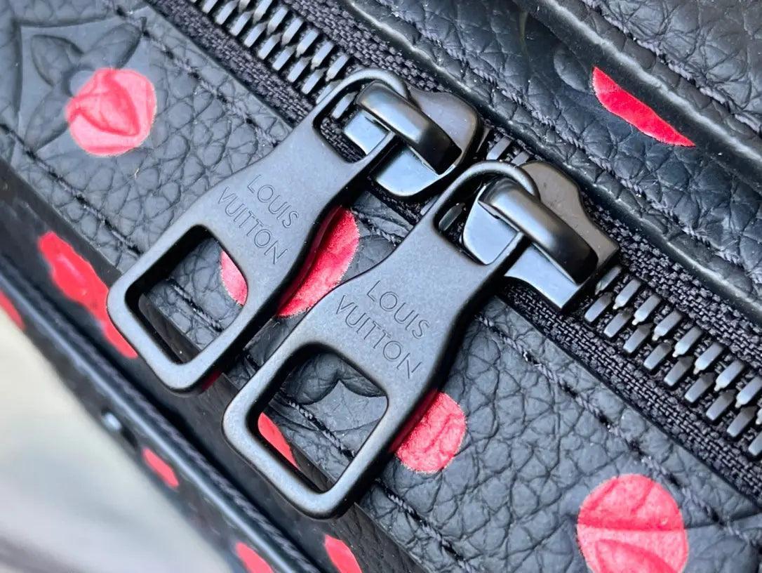 LV Monogram M21677 - tntwear1
