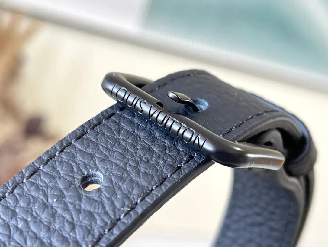 LV Monogram M21677 - tntwear1