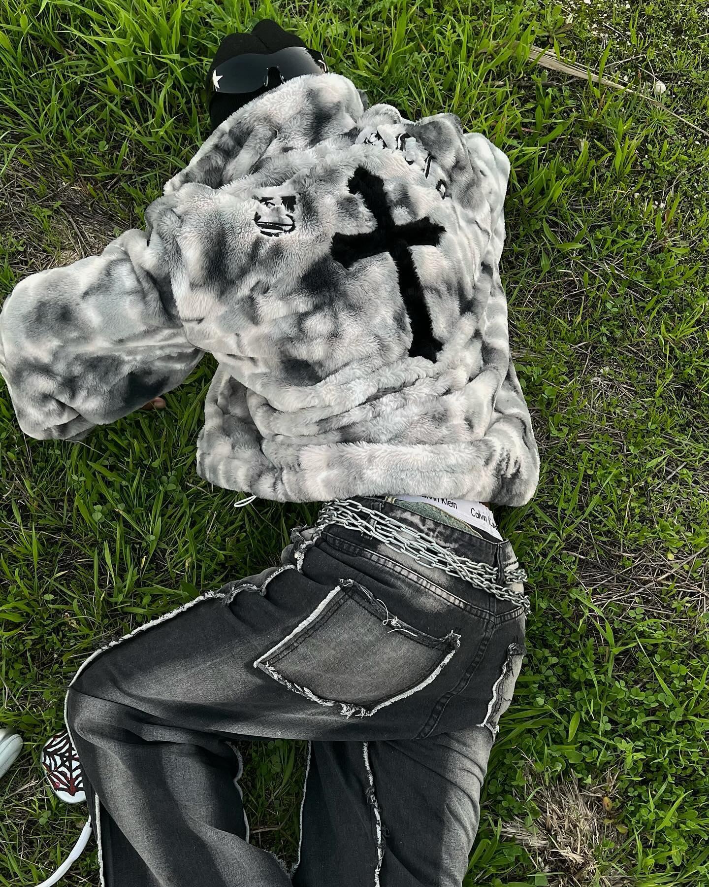 Tntwear® - Gradient Plush Cross Embroidered Lambswool Jacket - 1558 - tntwear1
