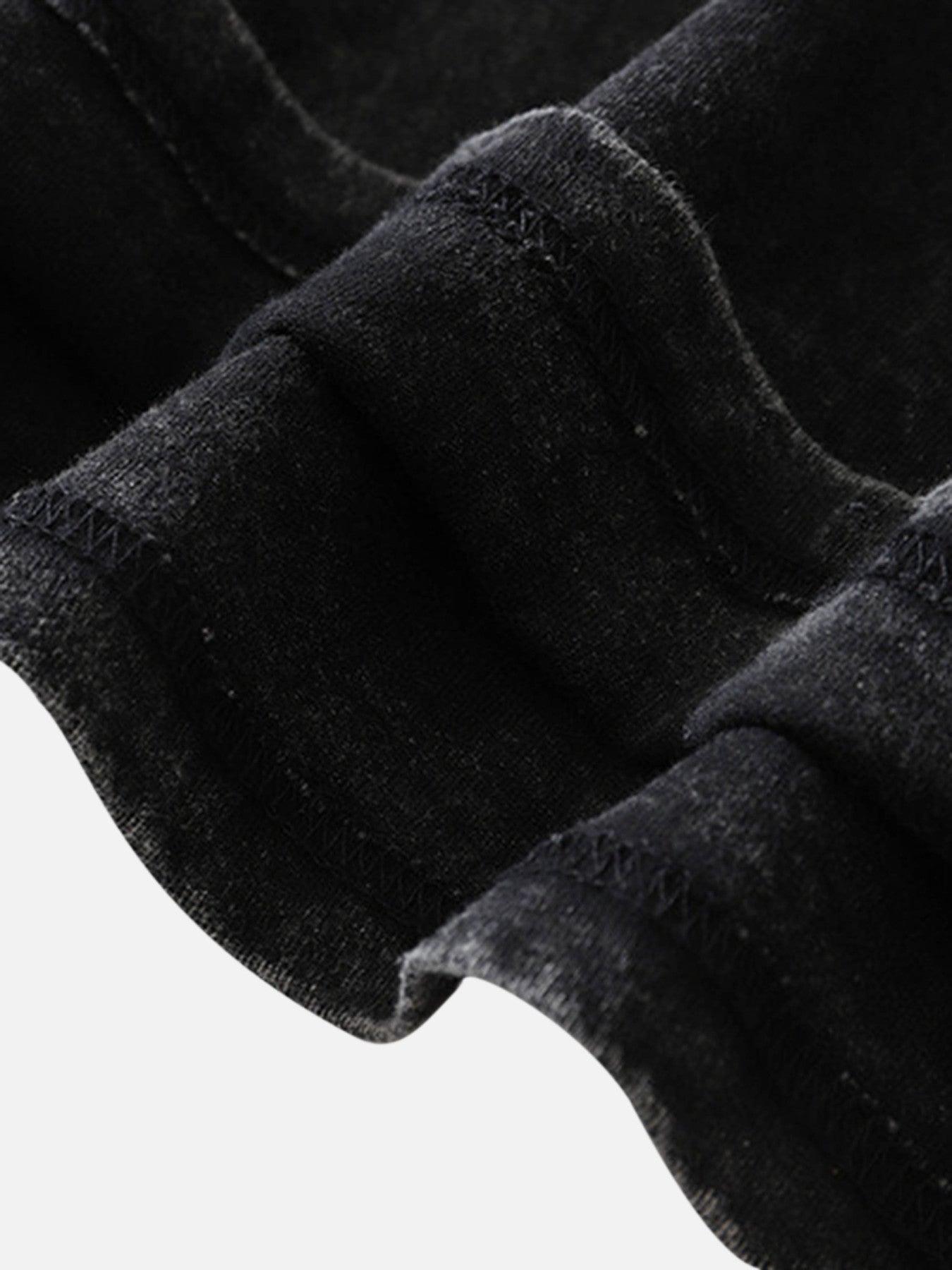 Tntwear® - Vintage Skull Crew Neck Sweatshirt - tntwear1