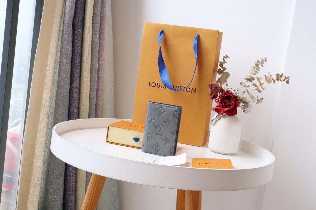 LV Wallet M81382 - tntwear1