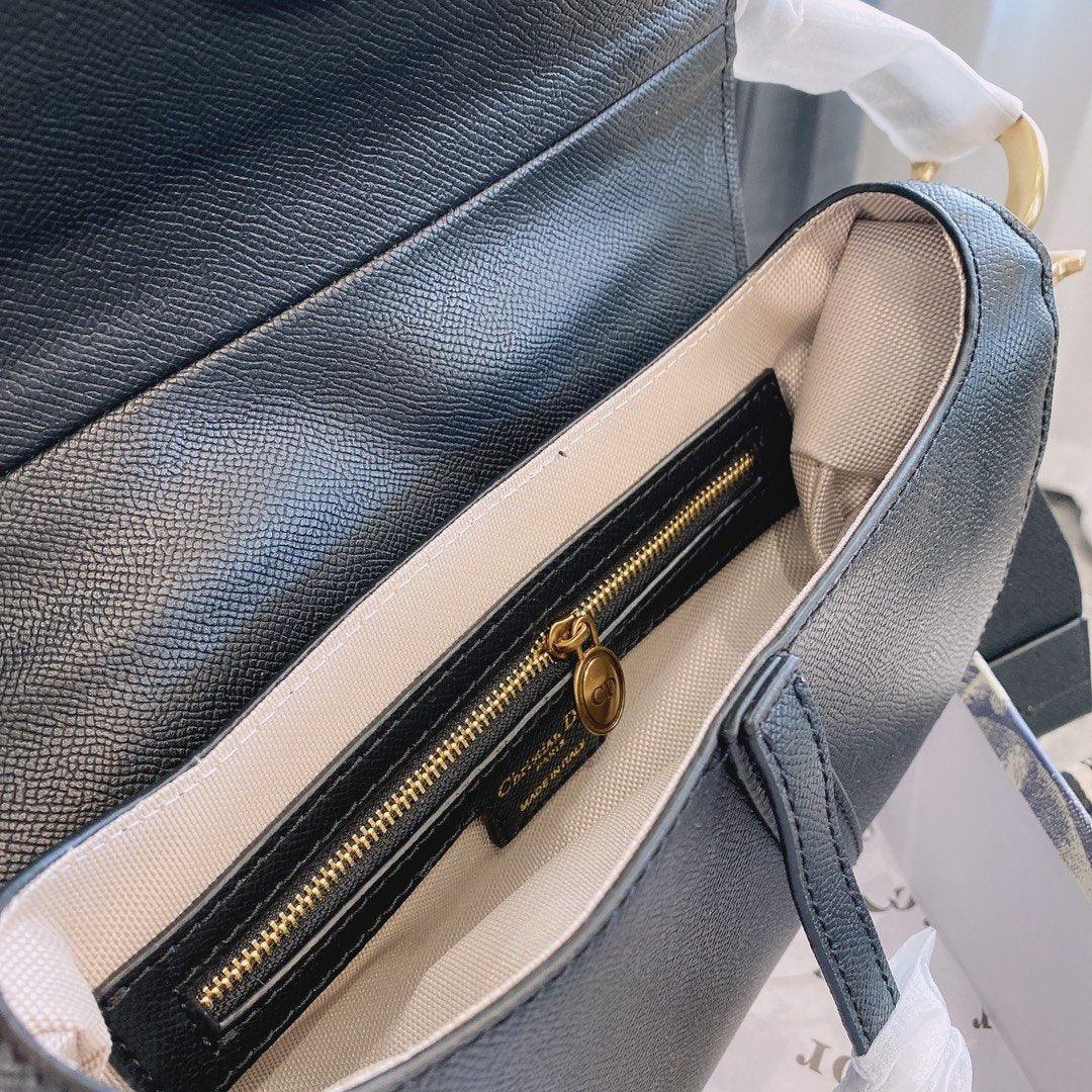 Sneakerhill - Luxury Edition Bags DIR 052