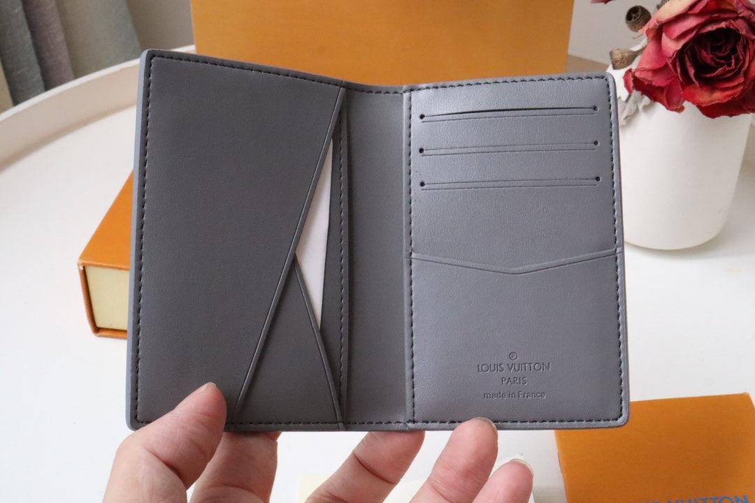 LV Wallet M81382 - tntwear1