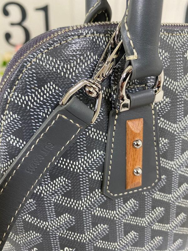 TntWear - GOD Bags - 133 - tntwear1