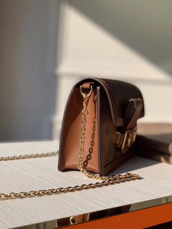 BFWD - LOV Bags - 1917 - tntwear1